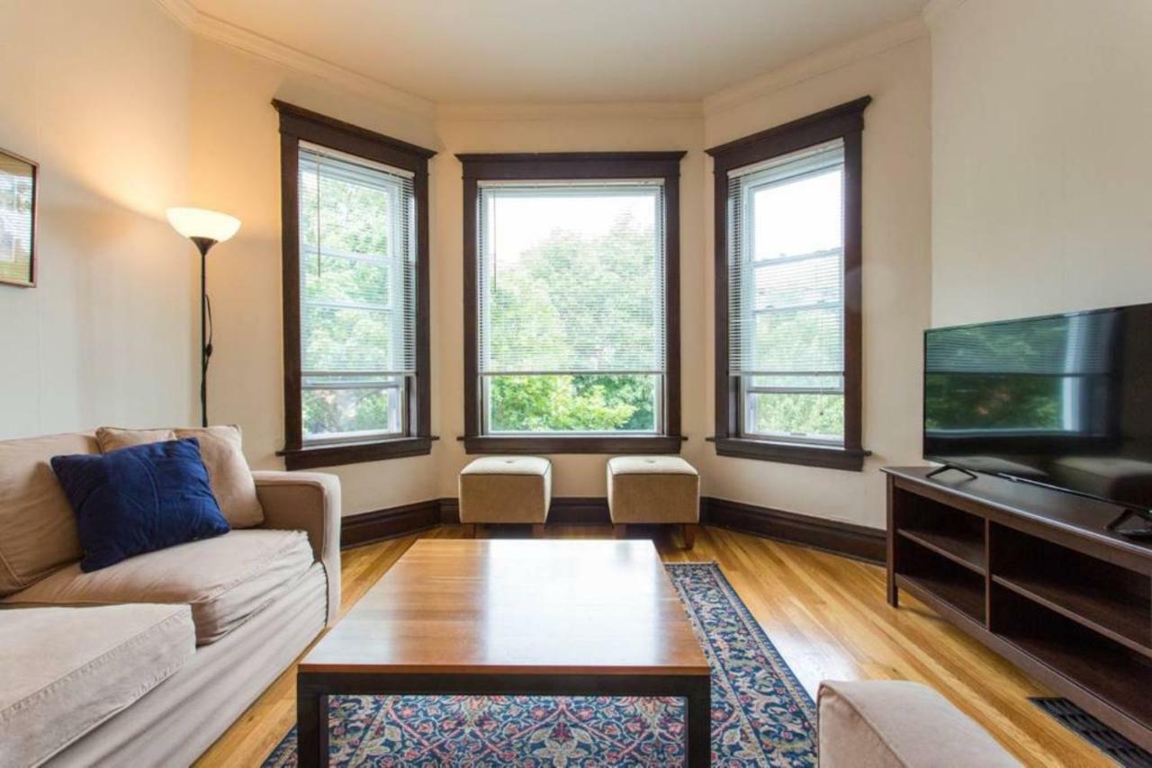 Wrigley Oasis! Steps From The Field! - 3Bd 1Ba Appartement Chicago Buitenkant foto